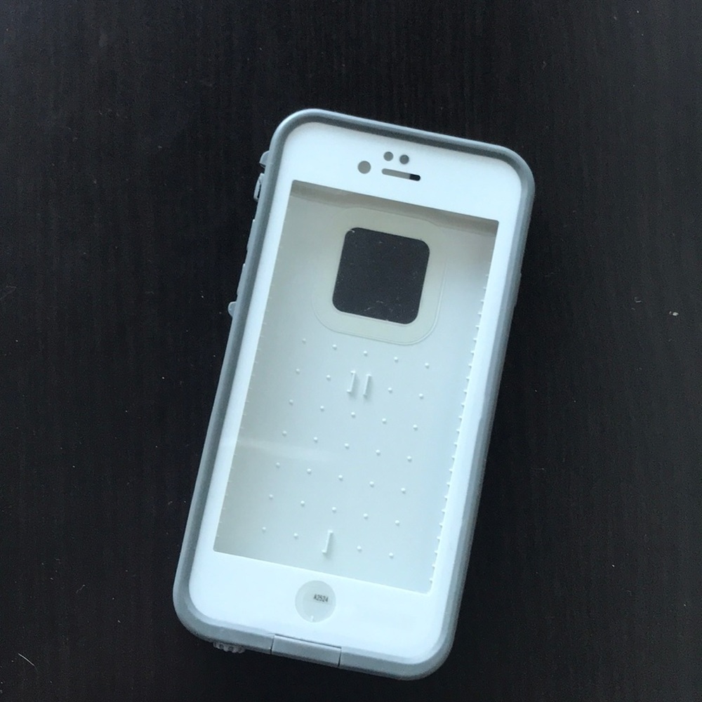 iPhone 6 LifeProof case